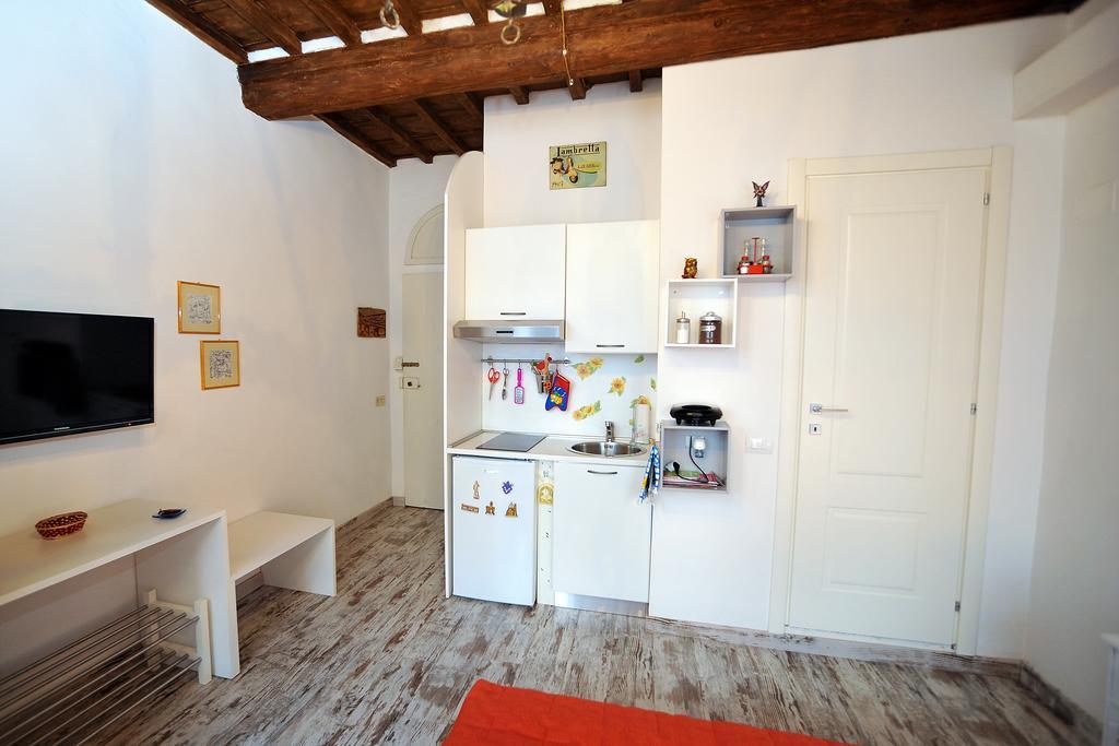 Monolocale Gallo Флоренция Стая снимка